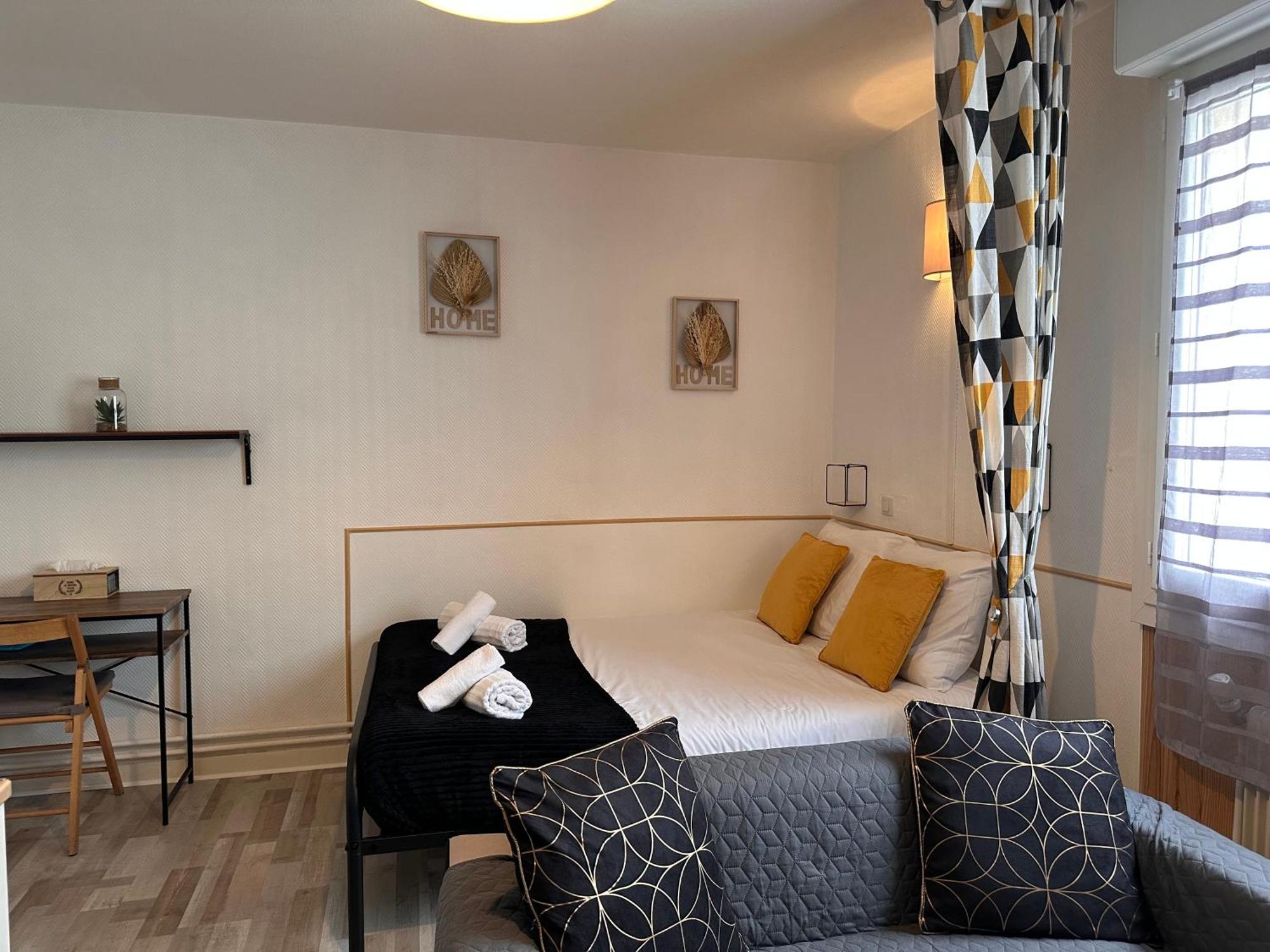 Orleans Centre Proche Gare - Appartement Fonctionnel Residence Calme Parking Prive Gratuit - Le Central Elegance Εξωτερικό φωτογραφία